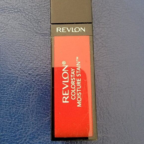 Revlon ColorStay Moisture Stain Lipstick Shade 040 Shanghai Sizzle - Picture 1 of 8